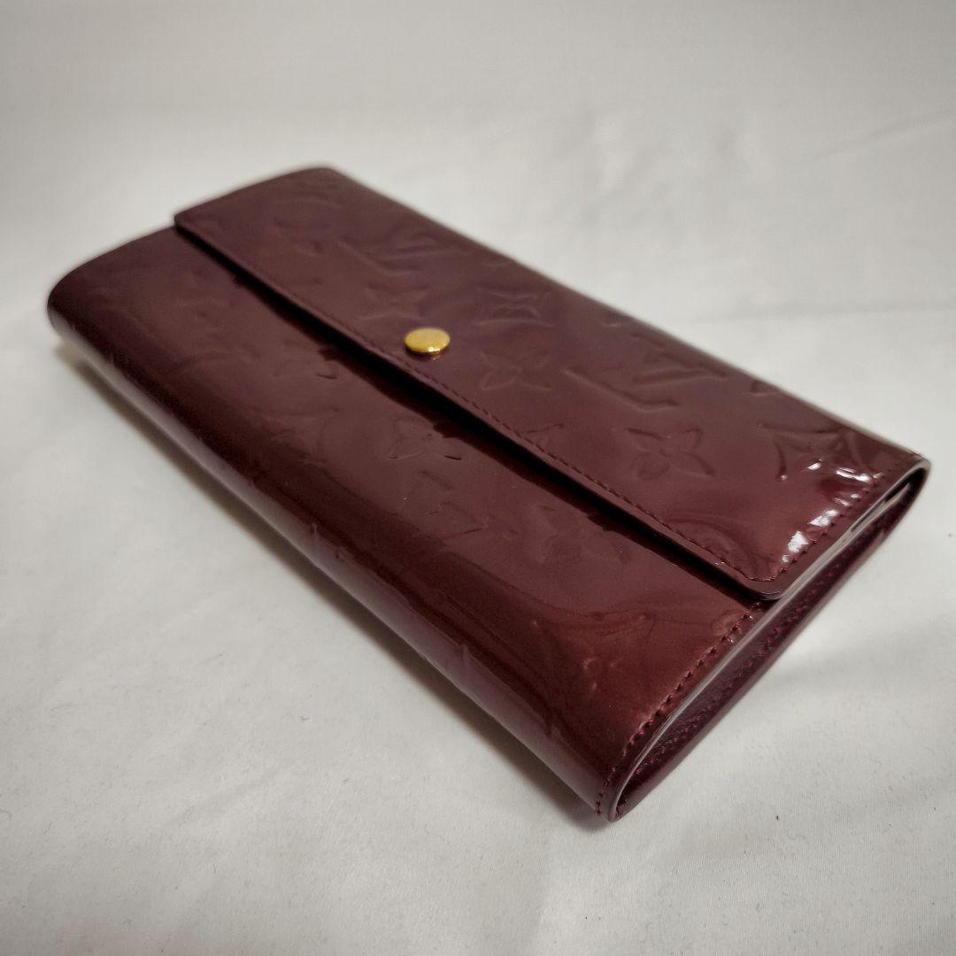 ルイヴィトン　ポルトフォイユ・サラ　ヴェルニ　長財布　M91521
