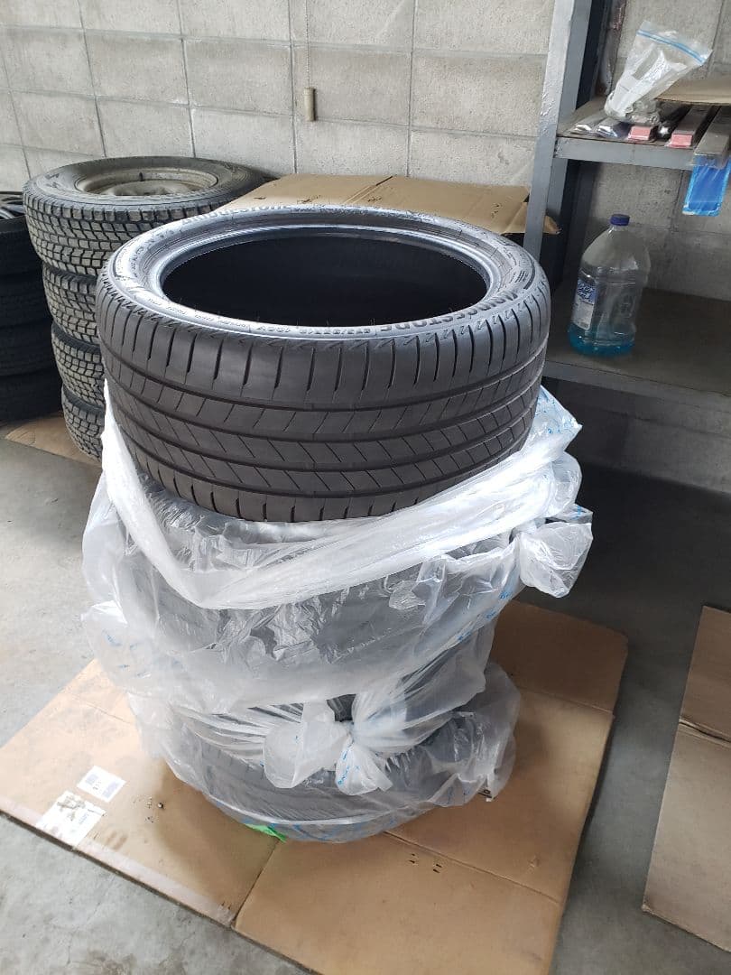 大割引 BMW840新車外しBS TURANZA T005 前輪後輪各2本 4本セット