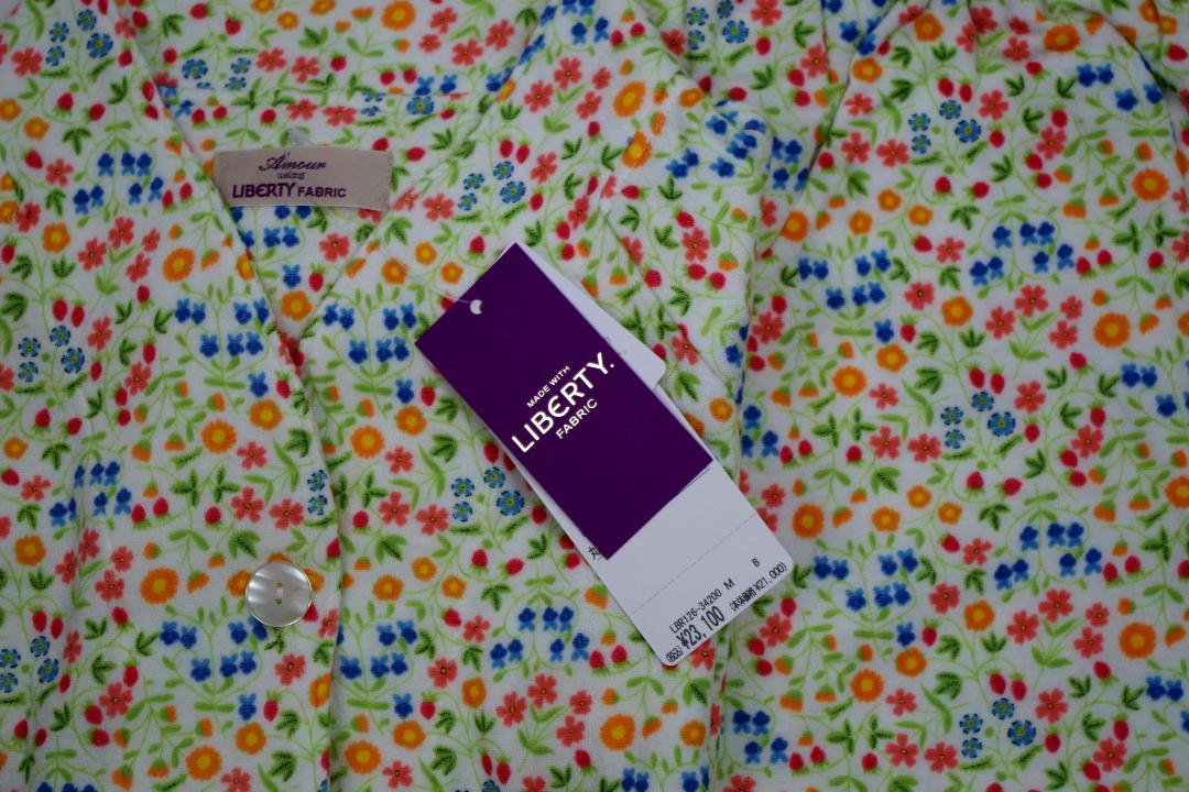 【新品】リバティ LIBERTY fabric　あったか中綿入りパジャマ（L）b 新品】リバティ LIBERTY fabric あったか中綿入りパジャマ