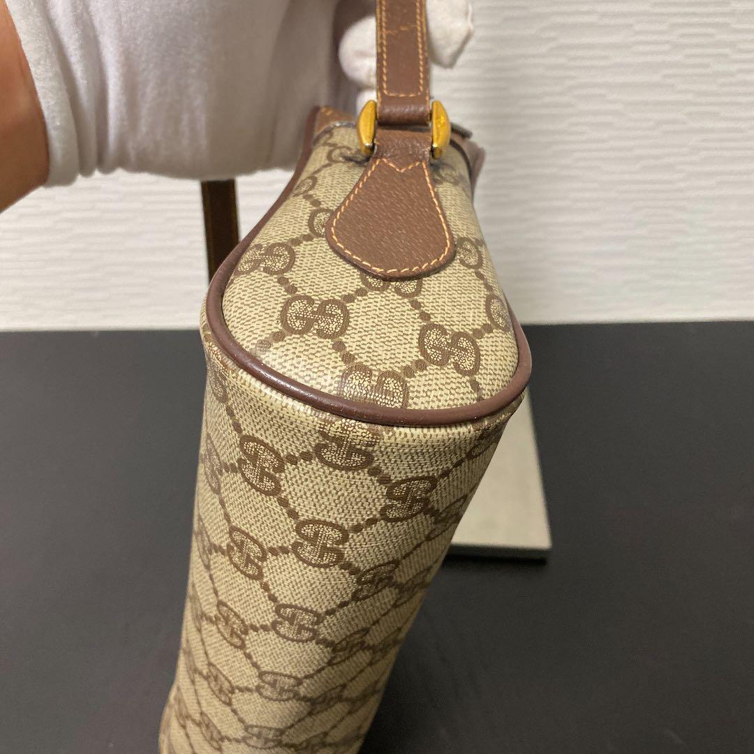 GUCCI  グッチ　ショルダー　シェリーライン