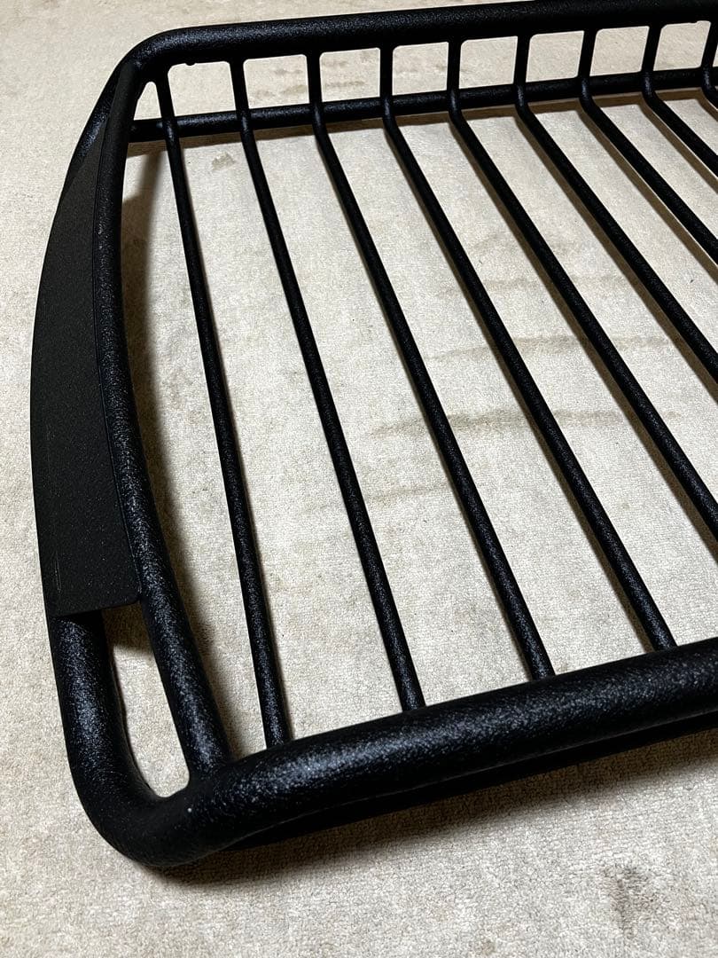 ルーフラック アルミブラックR04目立った傷や汚れなし