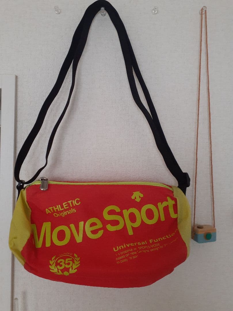 DESCENTE ドラムショルダーバッグミニ 注目 www.shelburnefalls.com