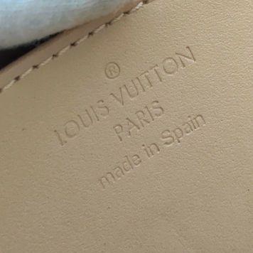 美品 LVロゴ ルイヴィトン ポルトフォイユ ルイーズ 長財布 ヴェルニ