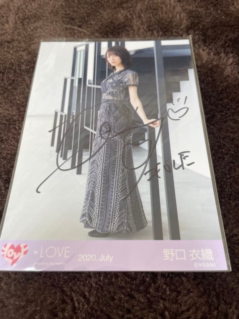 LOVE 野口衣織 CAMEO 直筆生写真 ヒキ - メルカリ