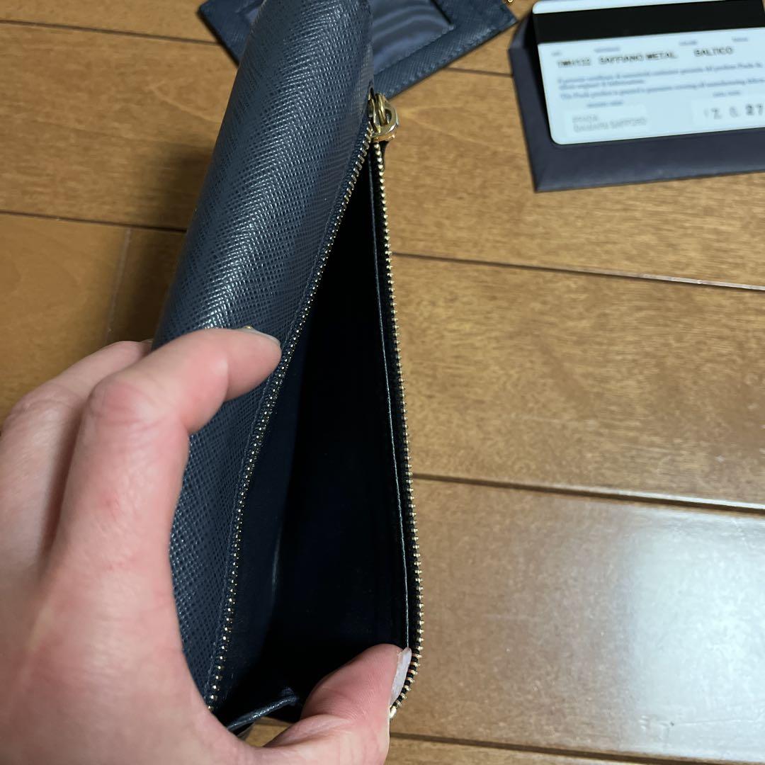 PRADA サフィアーノ長財布
