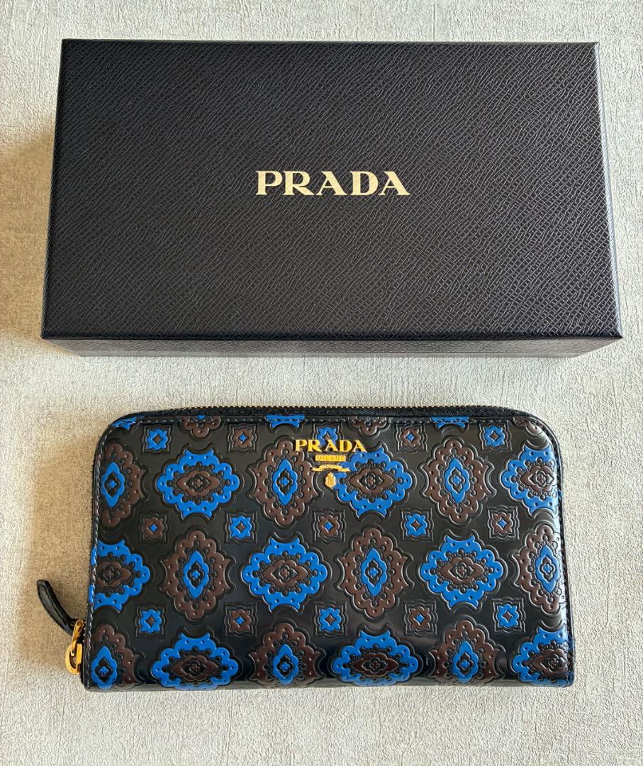 PRADA プラダ エキゾチックデザイン長財布