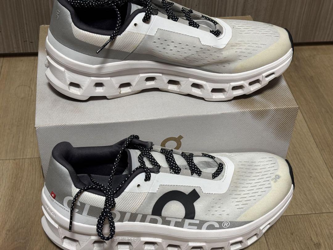 【美品】On Cloudmonster ホワイト 27.5