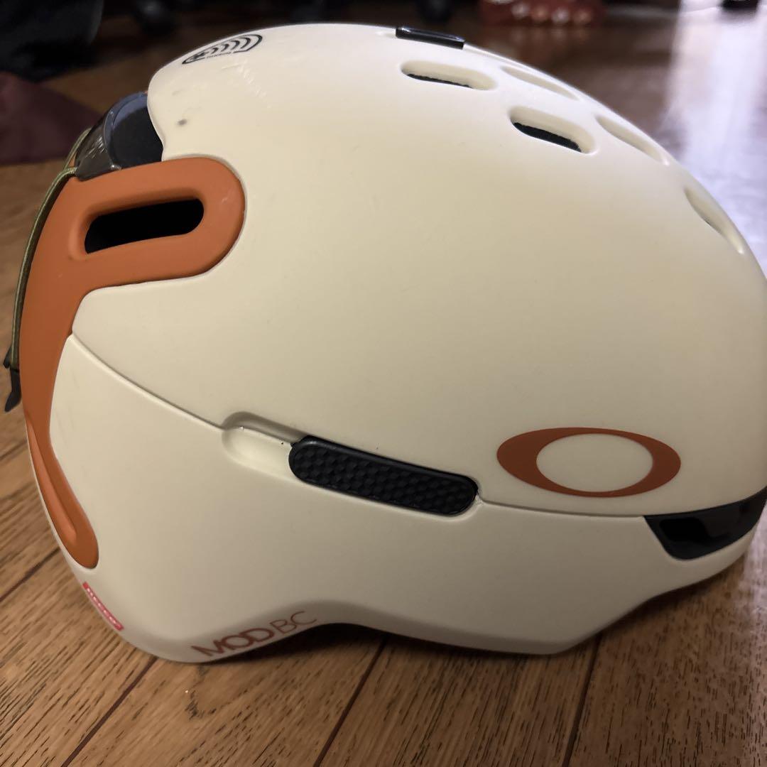 Oakley ヘルメット