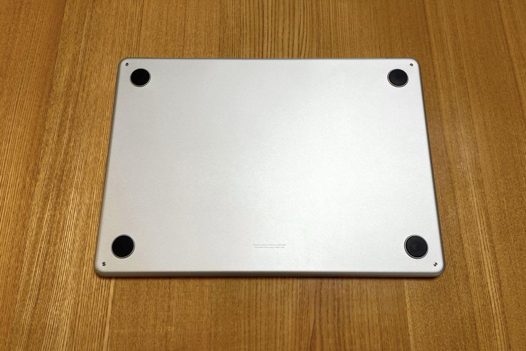 MacBook本体 MacBook Air M2 13.6 8GB/256GB