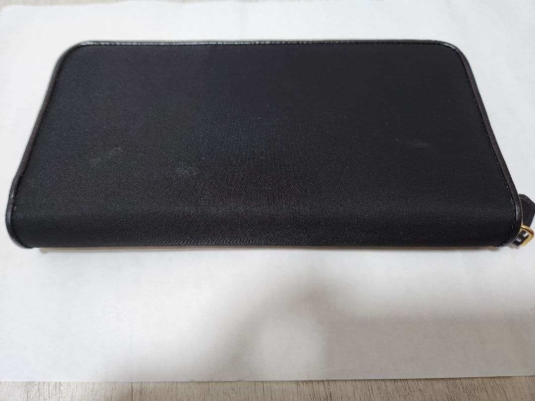 PRADA 黒 ナイロン 長財布 PRADA 黒 ナイロン 長財布