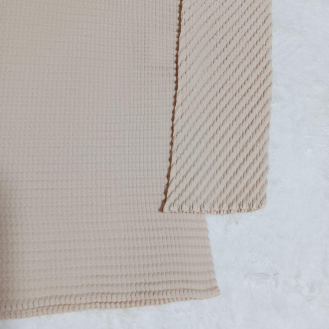 【希少品】【美品】ISSEY MIYAKE プリーツVネックカットソー M