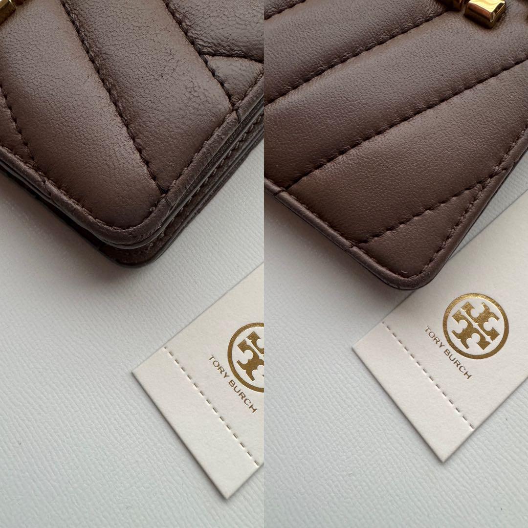 【美品】883 Tory Barch トリーバーチ　2つ折り財布