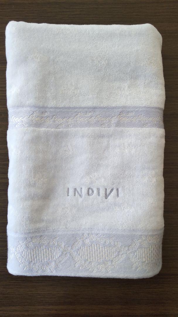 インディヴィ INDIVI バスタオル 水色