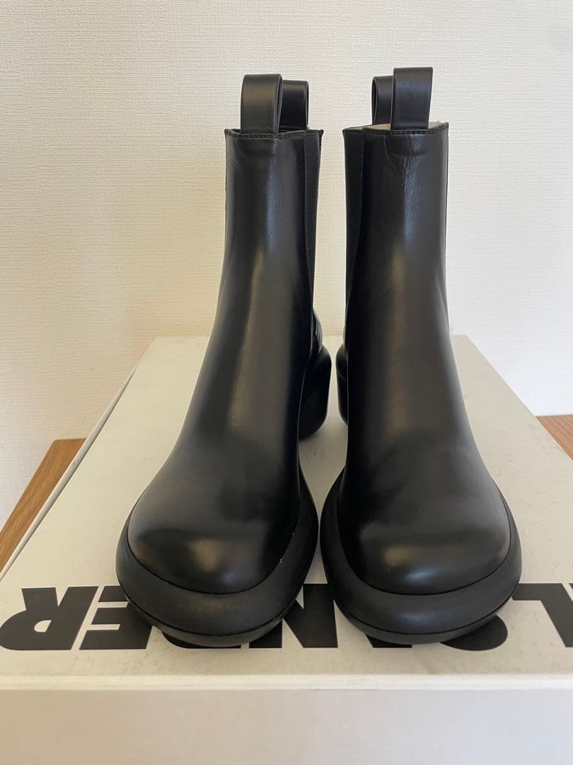 ブラック サイドゴアブーツ