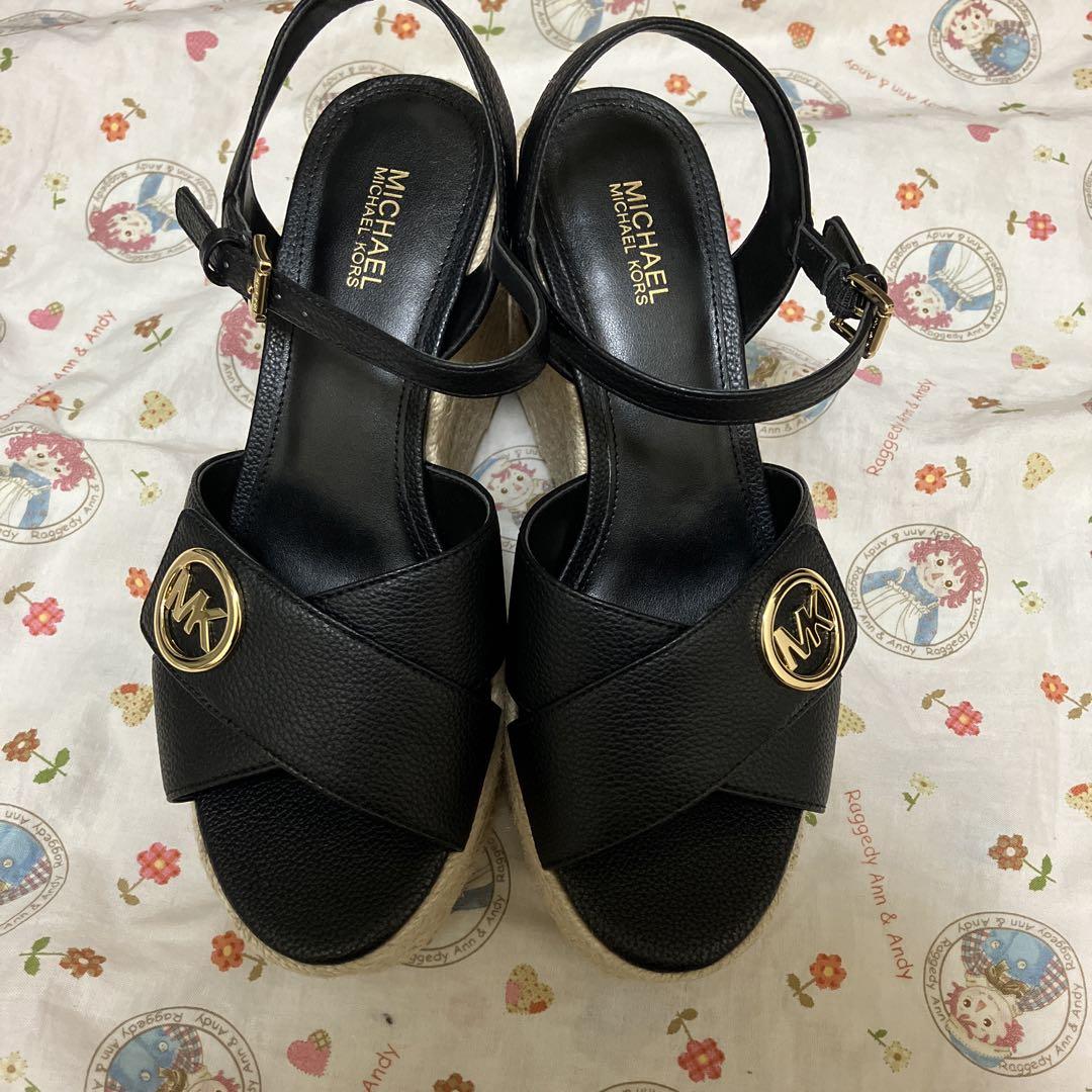 マイケルコース MICHAELKORS ウエッジソールサンダル黒 新品