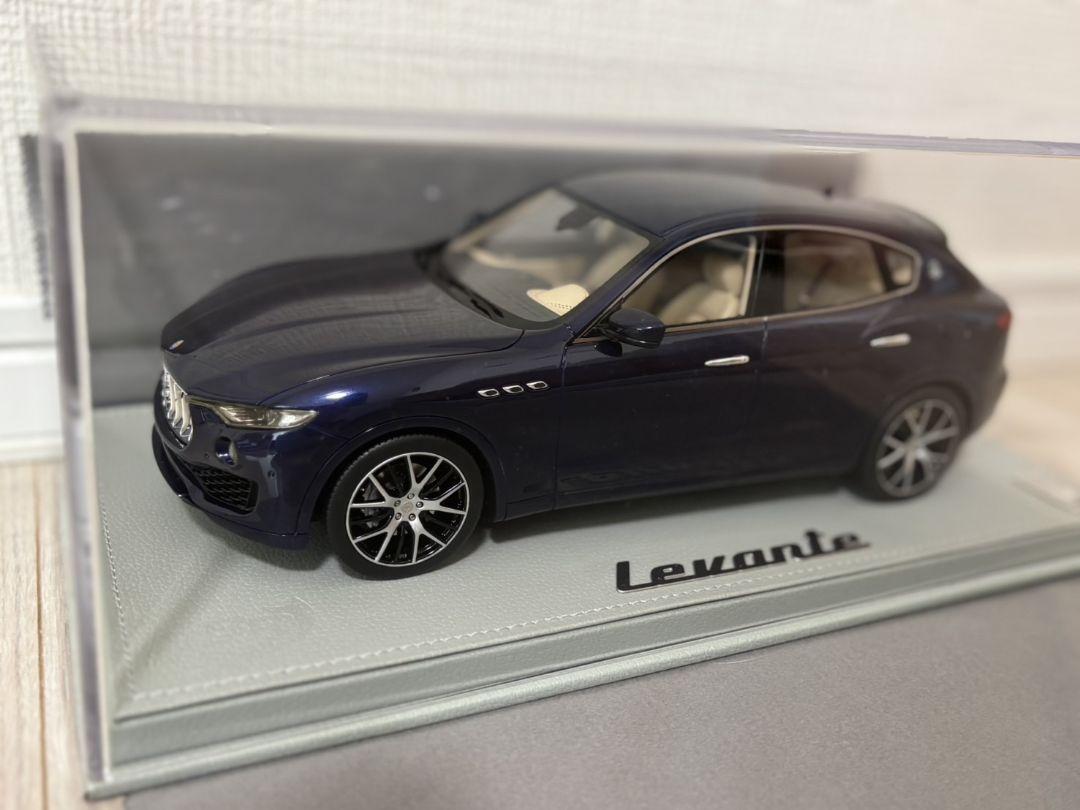マセラティ　レヴァンテ ミニカー 1/18　ブルーパッシオーネ マセラティ レヴァンテ ミニカー 1/18 ブルーパッシオーネ 1:18