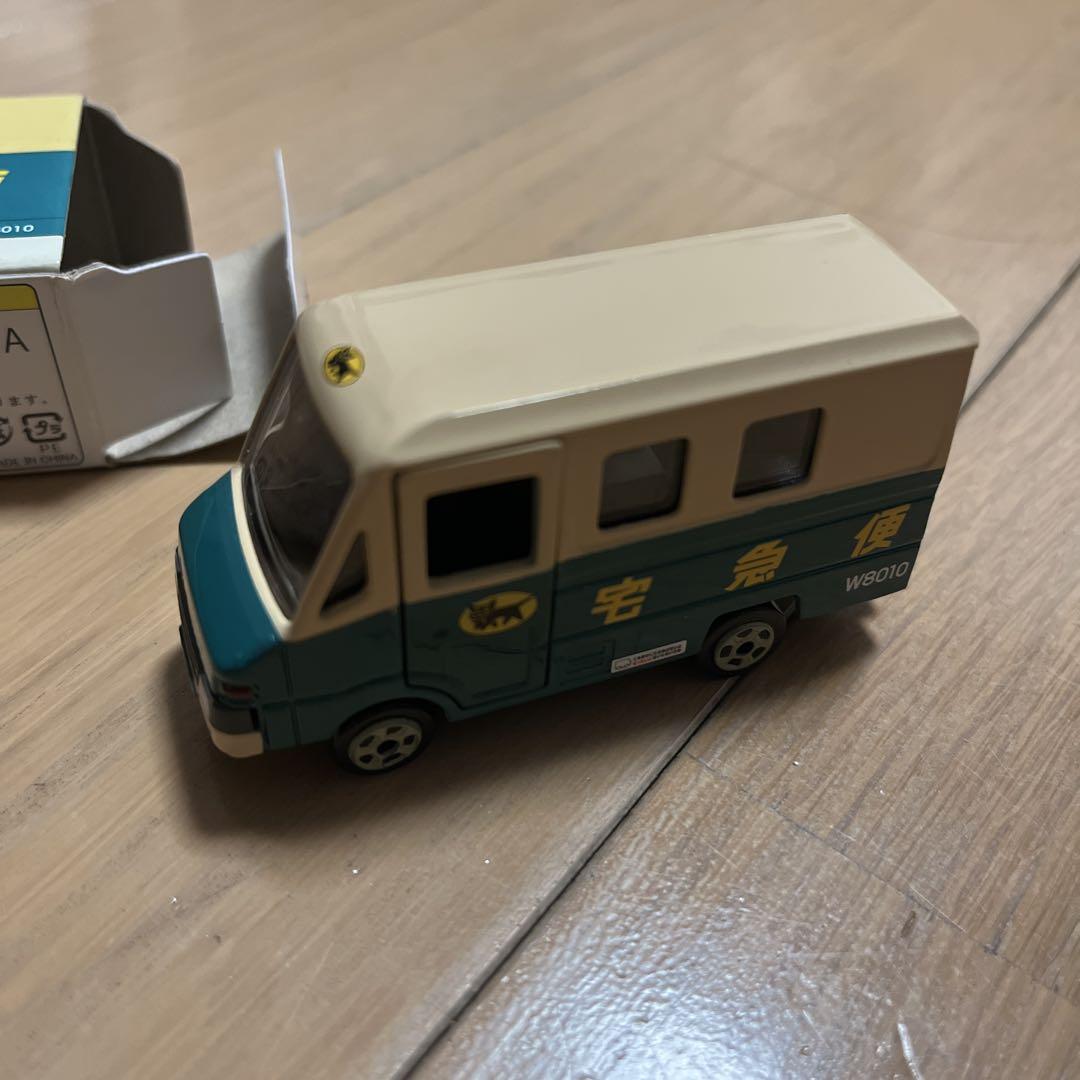 クロネコヤマトの非売品カー ヤマト 運輸 クロネコ Hybrid クール宅急便 車 ミニカー 宅急便