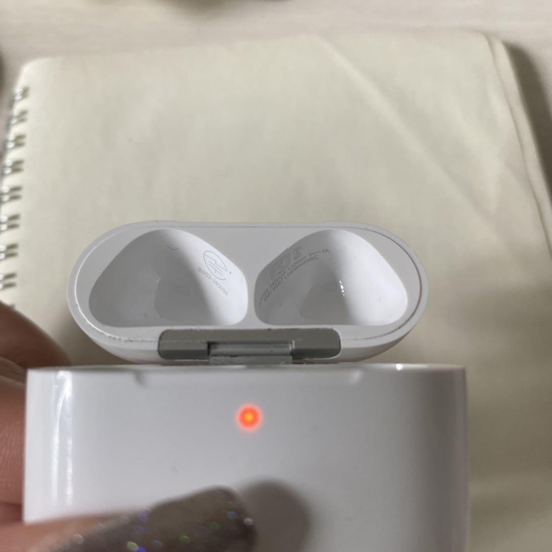 AirPods4 充電ケースのみ