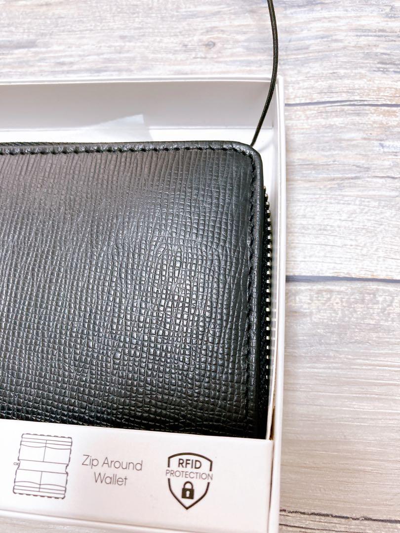 Calvin Klein ZIP AROUND WALLET　カルバンクライン