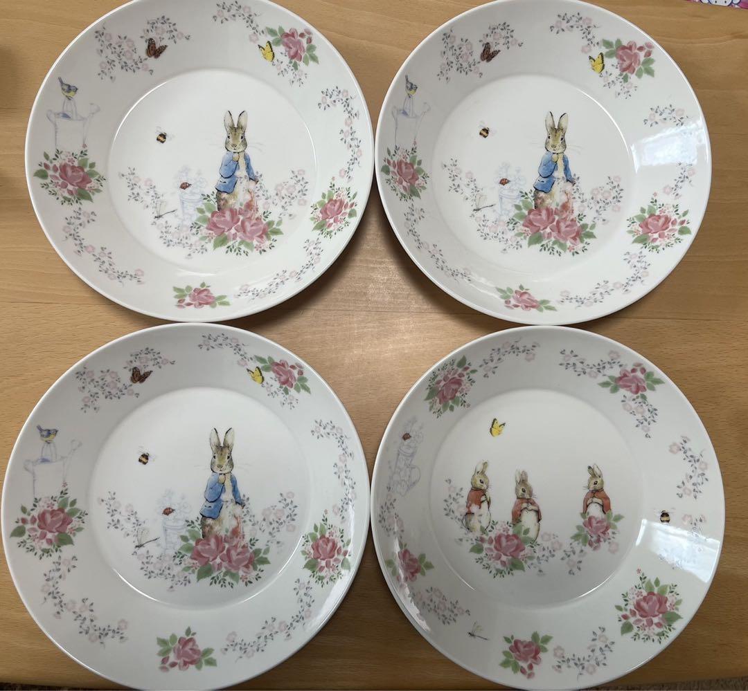 【新品未使用】ピーターラビットパスタカレー皿４枚セット