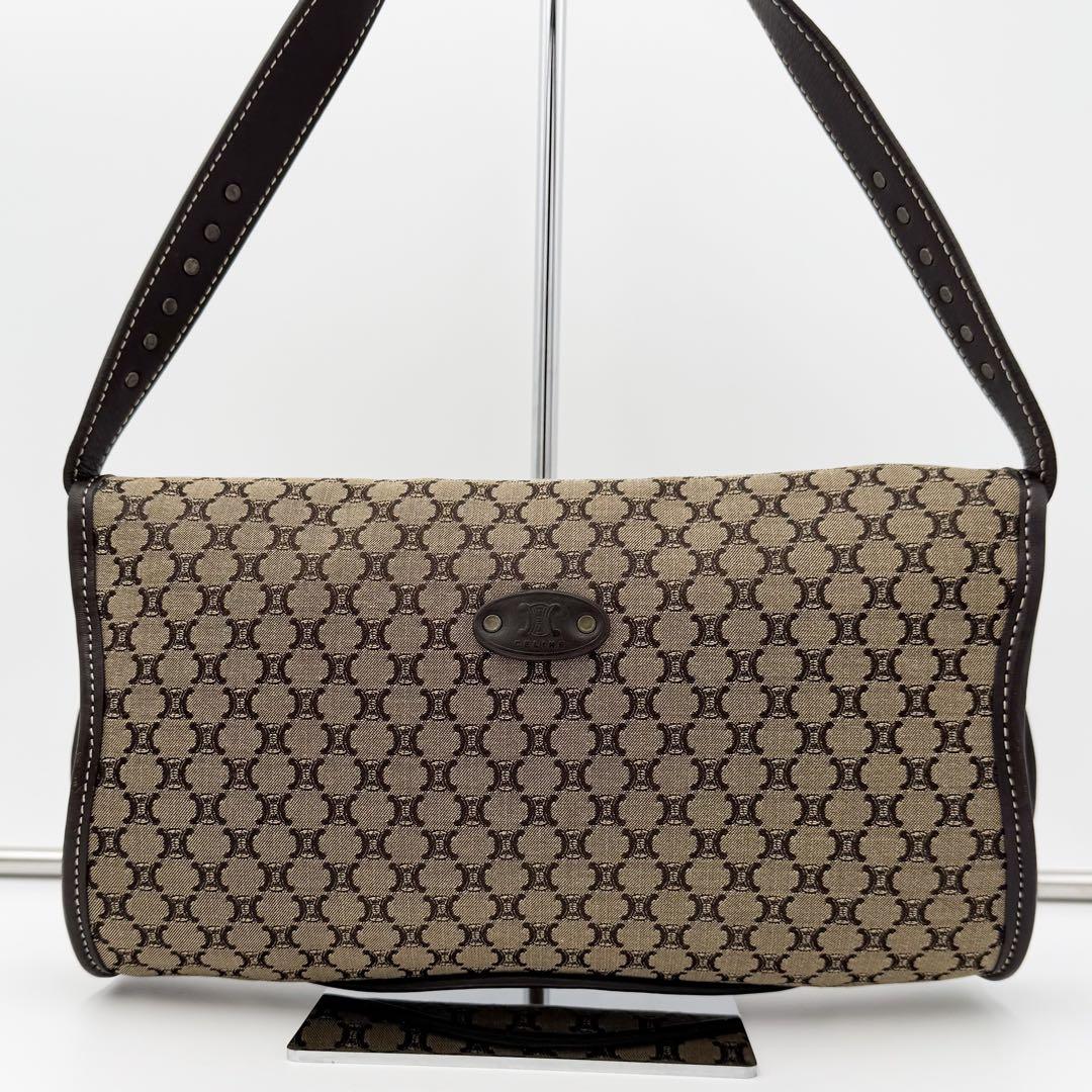美品 CELINE アクセサリーポーチ マカダムモノグラム スタッズ トリオンフ