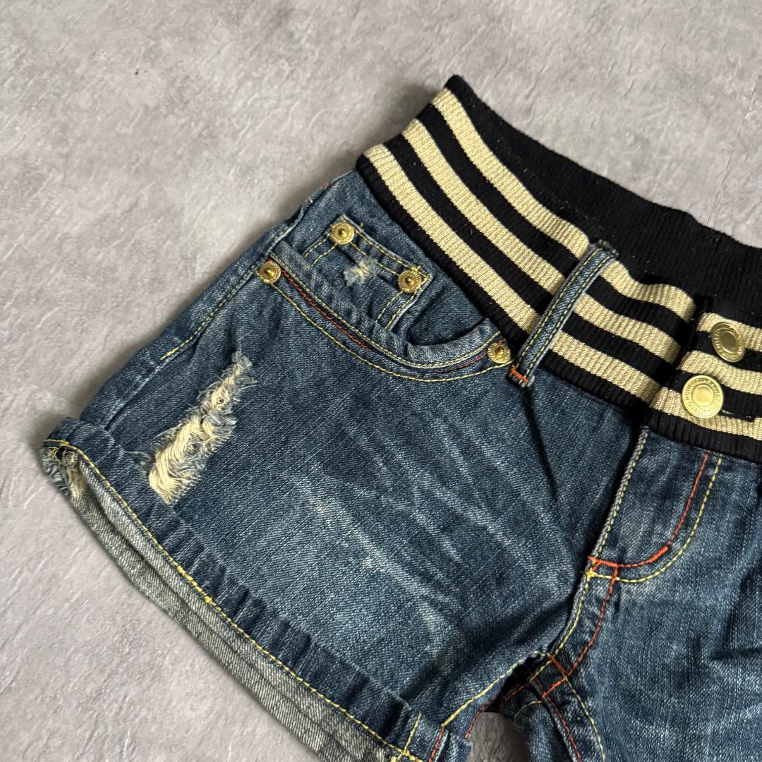 d.i.a.y2k平成ギャル　スタッズラメダメージデニムショートパンツサイズ25 d.i.a.y2k平成ギャル スタッズラメダメージデニムショートパンツ