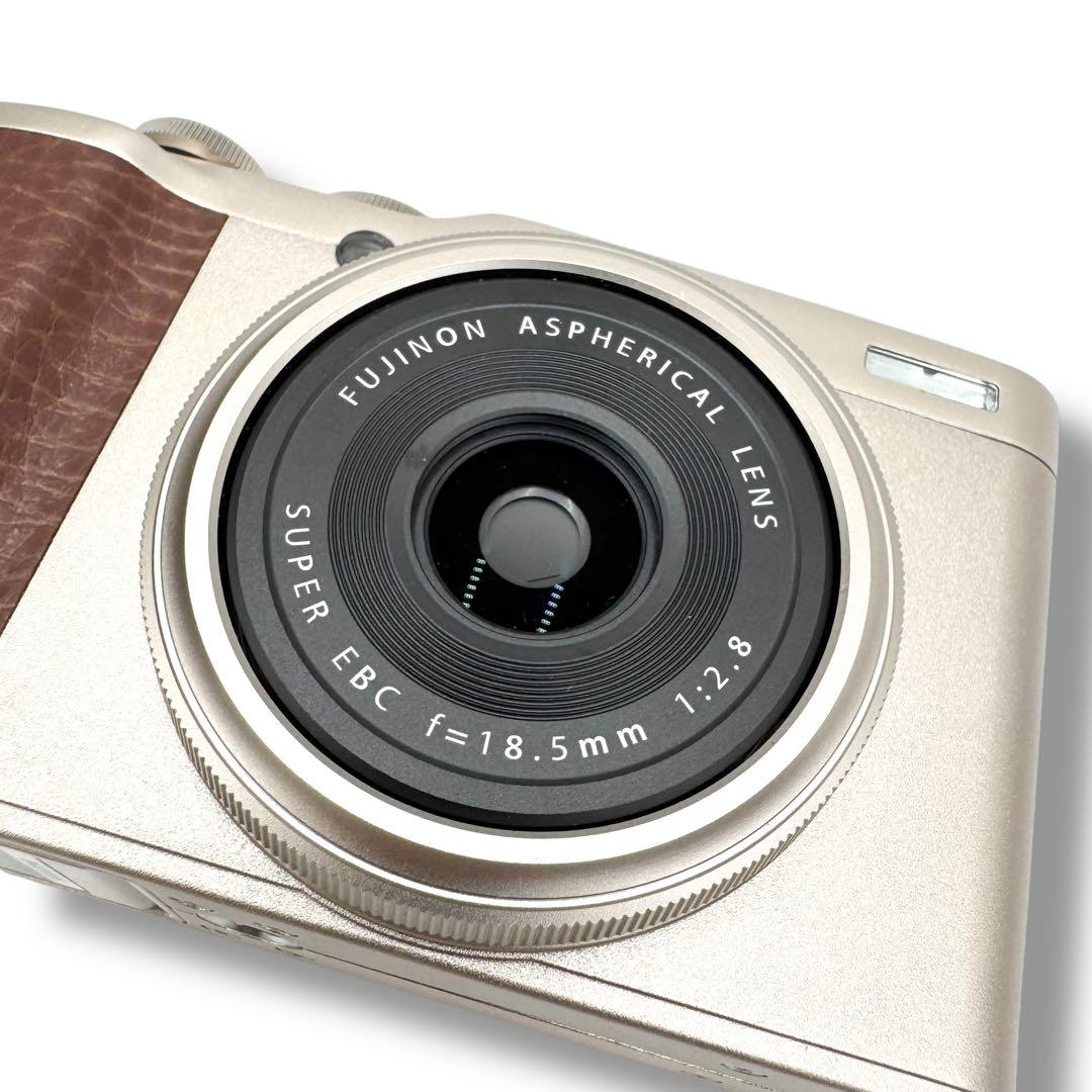 極美品 FUJIFILM フジフィルム XF10 フジフィルム 高級コンデジ