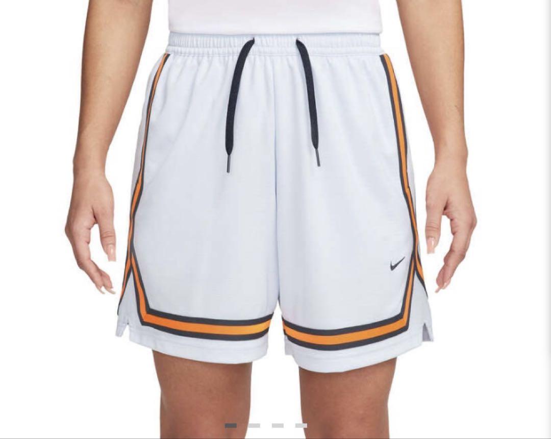 ナイキ　NIKE 白　ショートパンツ　XL メンズ　レディース