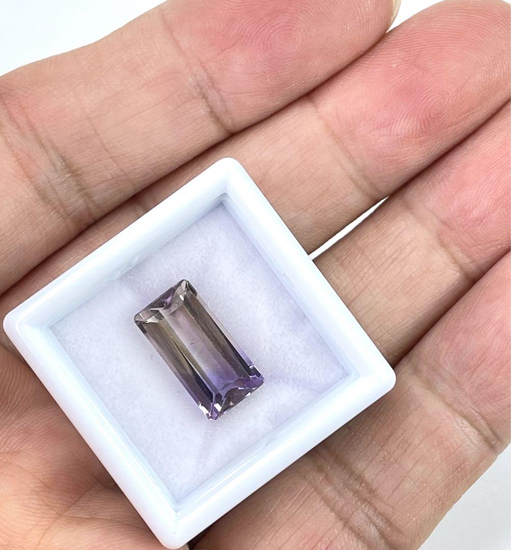 宝石ルース 『全て特別なアメトリン指が長く見えるシェープ