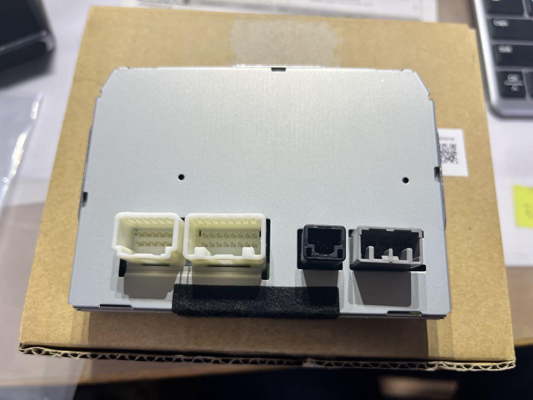 SUBARU 用品接続ボックス