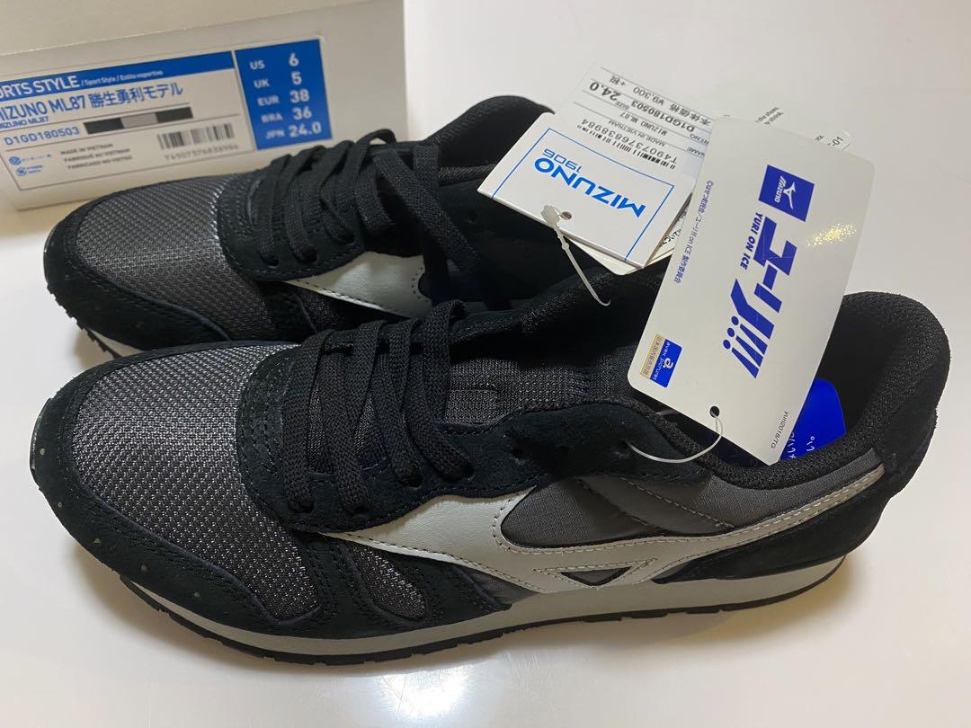 勝生勇利ユーリオンアイスMIZUNOスニーカー24.5cmYURI on ICE 勝生勇利ユーリオンアイスMIZUNOスニーカー24.5cmYURI on ICE