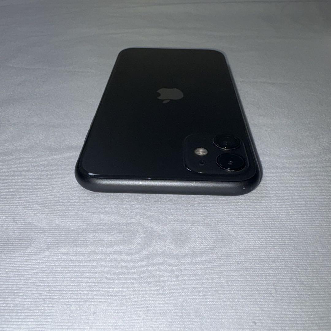 Apple iPhone 11 ブラック 本体 箱付き 付属品あり