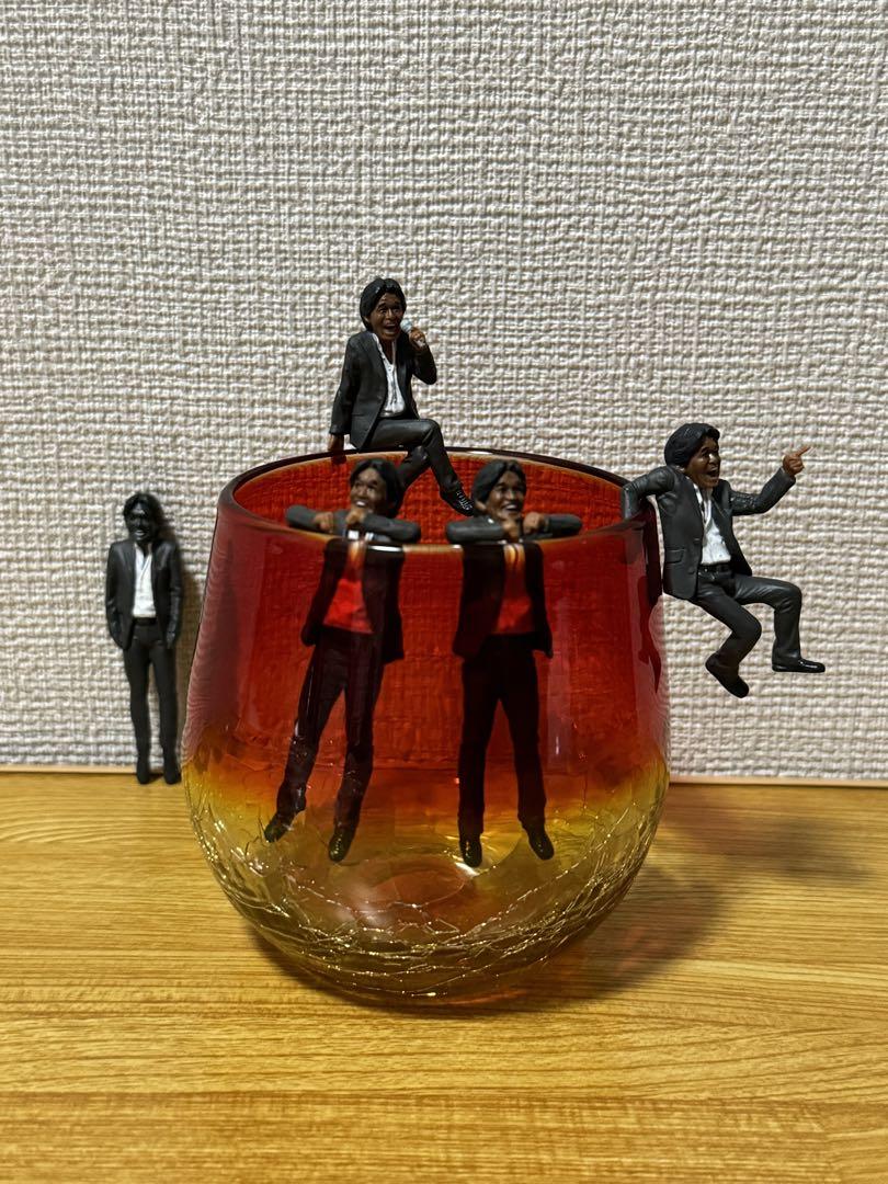 レア コーヒーカップの松崎しげる 窓際の松崎しげる シュール