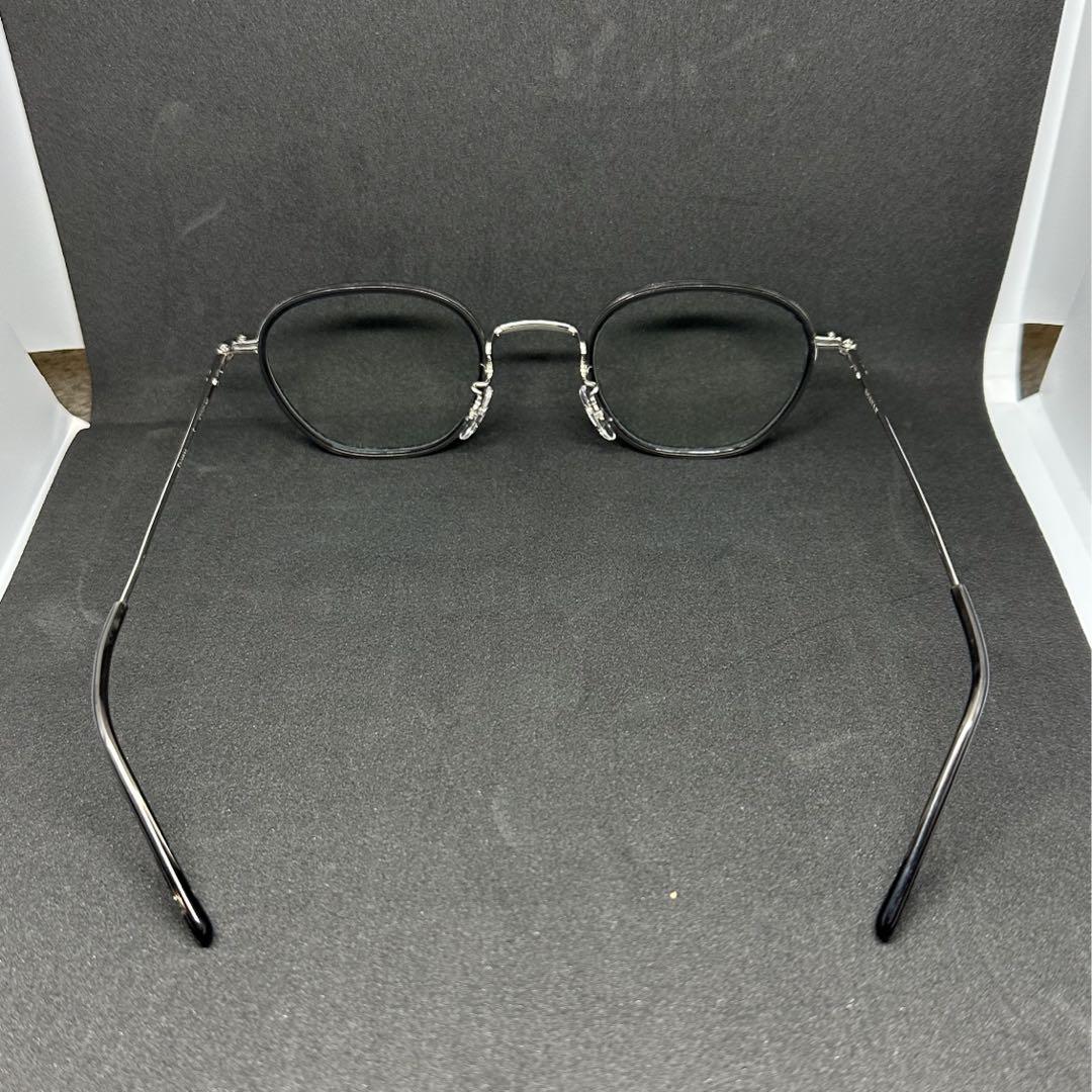 小物 eyevan escenas