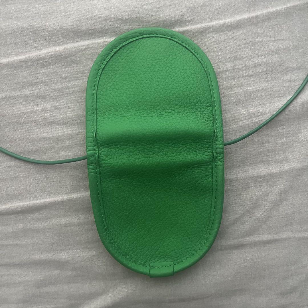 POUCH グリーン