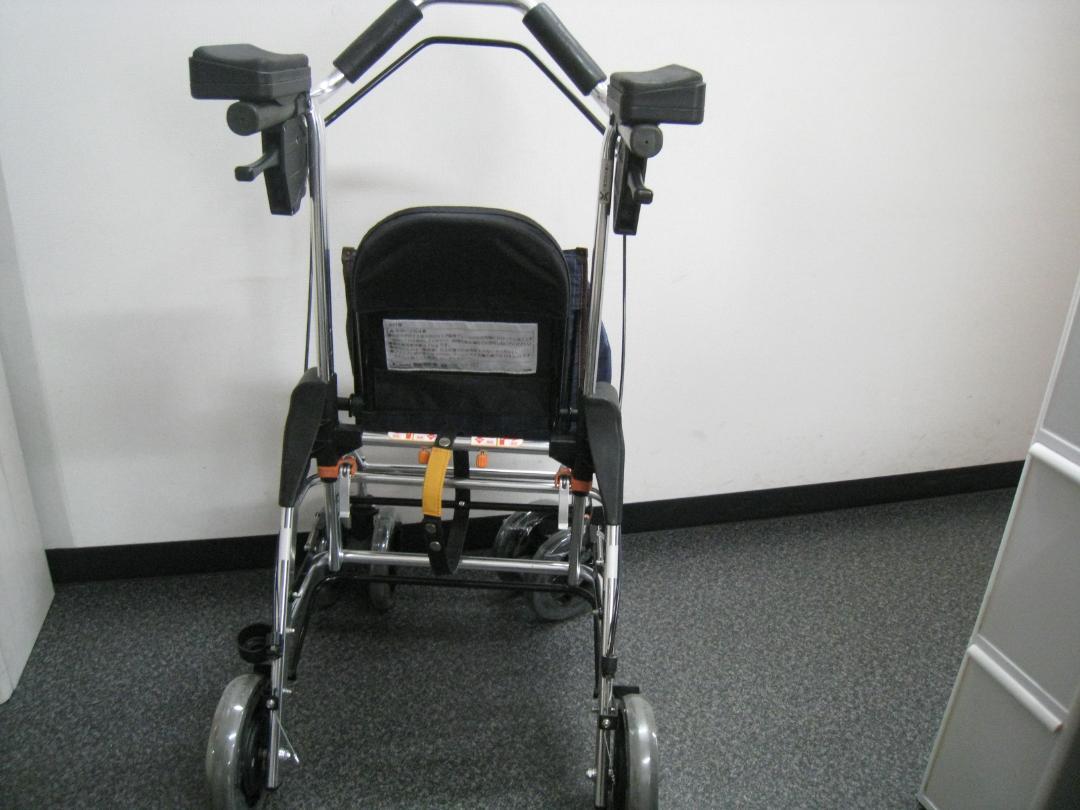 【幸和製作所 /TacaoF】テイコブリトルRF 歩行車 抑制ブレーキ付き ②