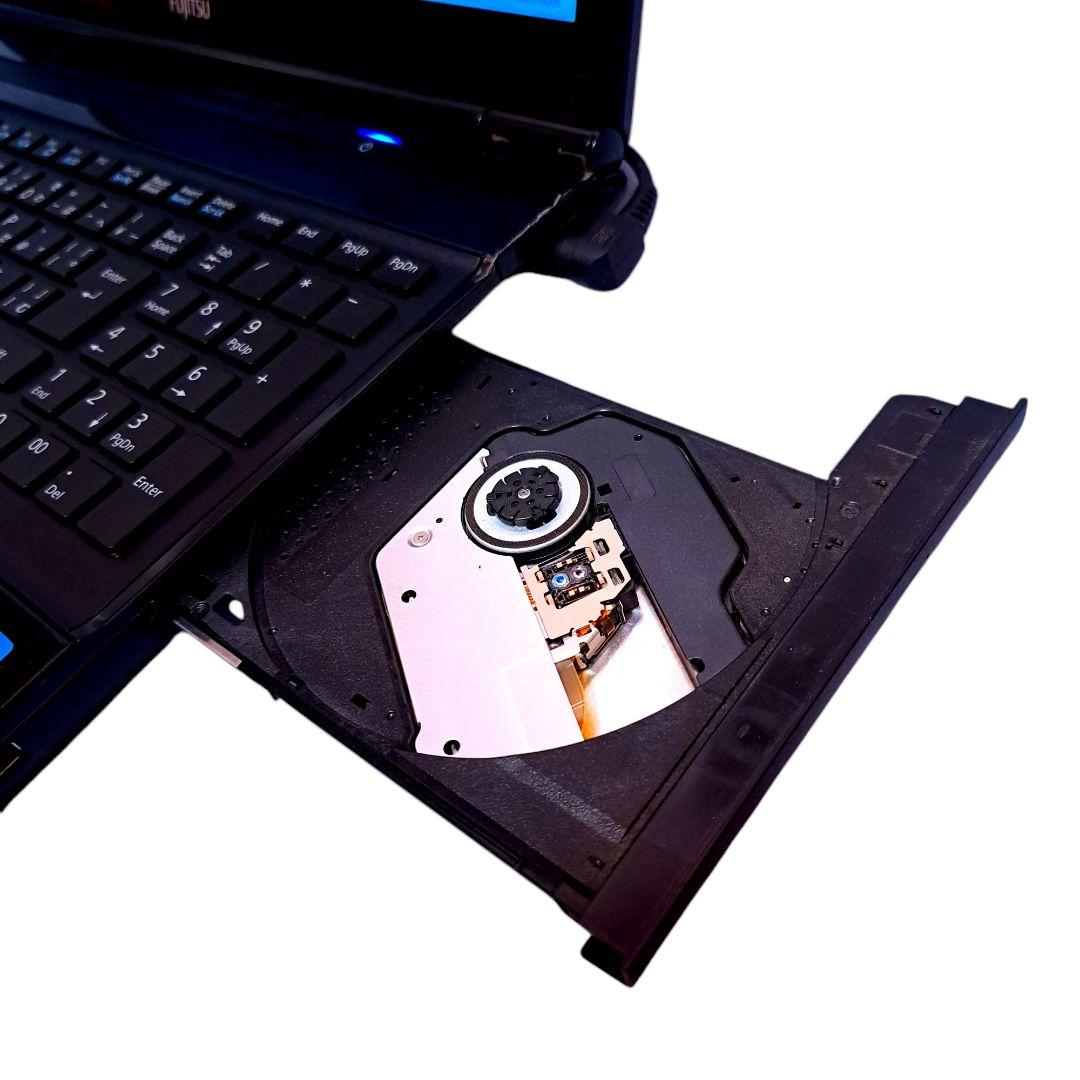 Windows11 オフィス付き i7 16GB 富士通 SSD512GB