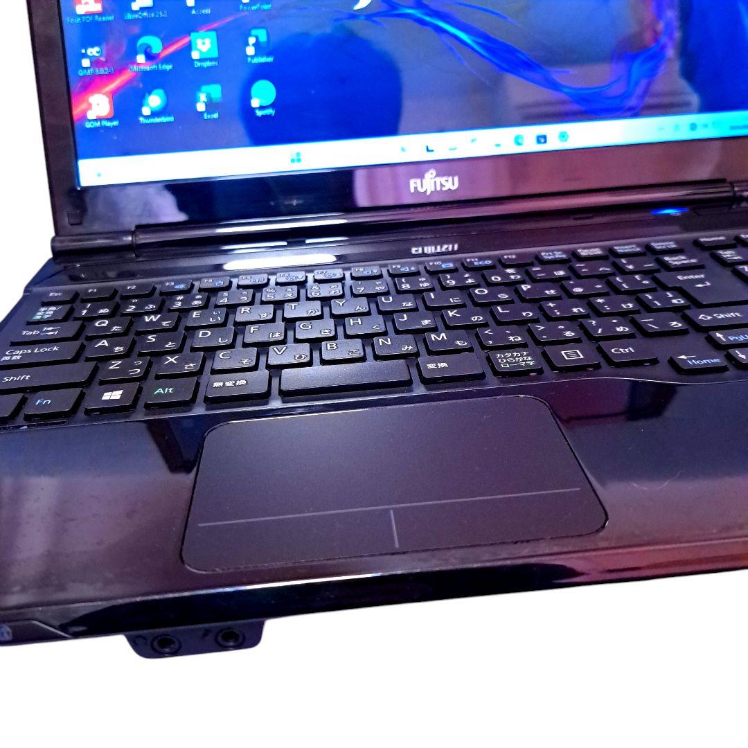 Windows11 オフィス付き i7 16GB 富士通 SSD512GB