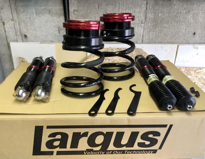 Largus 車高調キット SpecS トヨタグランドハイエース VCH10W - メルカリ
