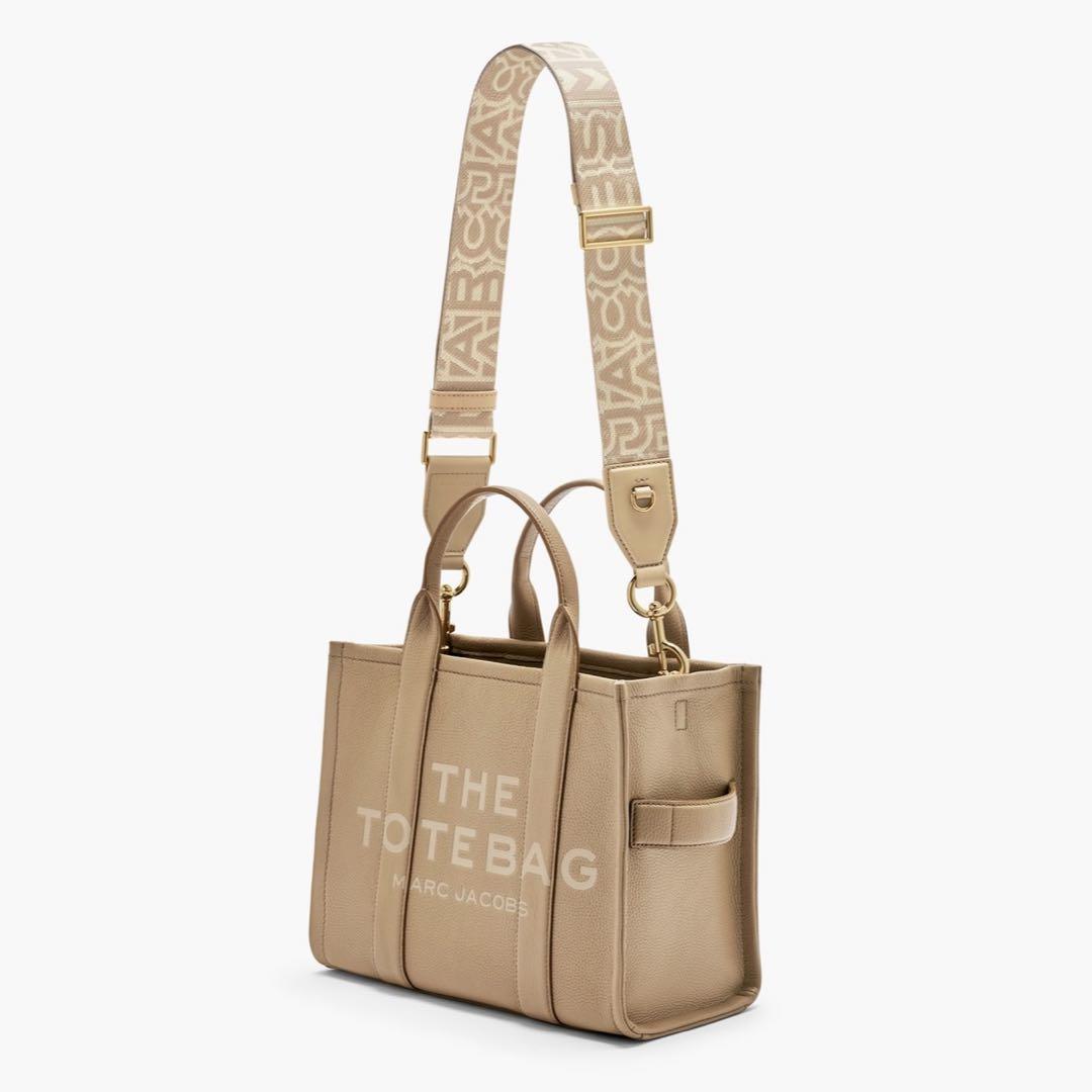 試着のみ✨MARC JACOBS✨モノグラム ユーティリティ ロゴ