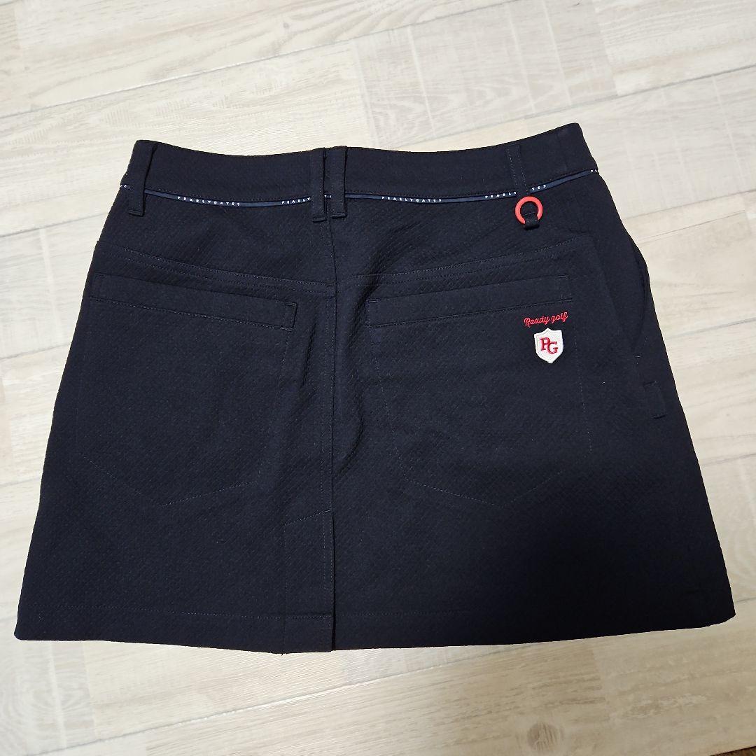 GATES ロゴプリントフルジップパーカとスカート