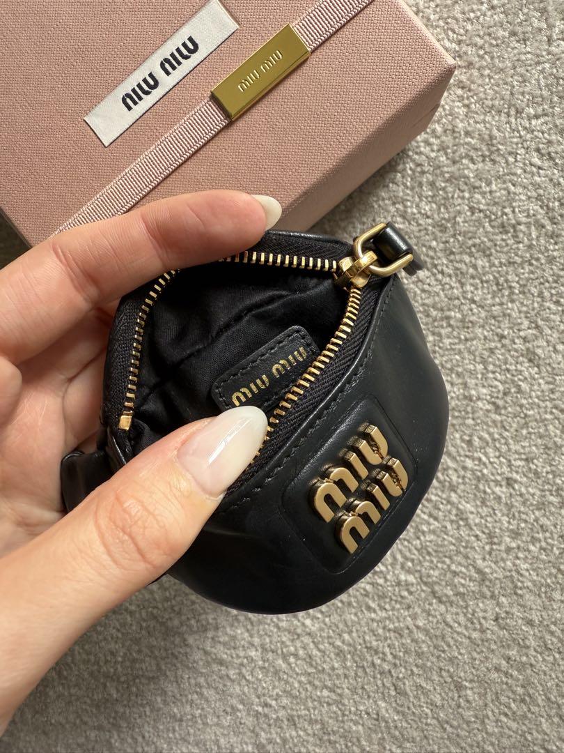 miumiu レザーブレスレットバッグ