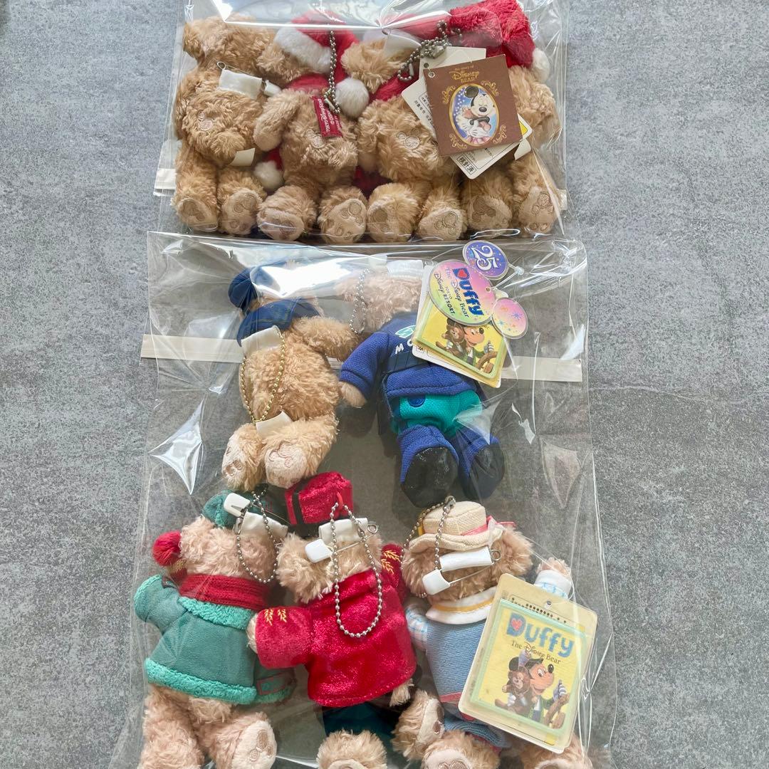 ダッフィー　ぬいぐるみバッジ　レア