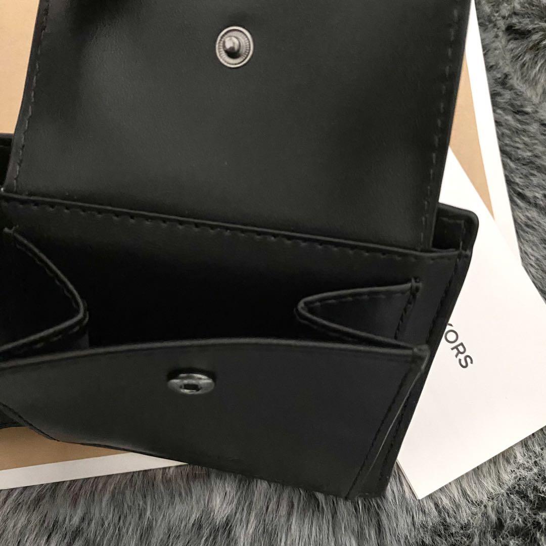 新品☆MICHAEL KORS メンズ　ホワイト シグネチャー レザー 折り財布