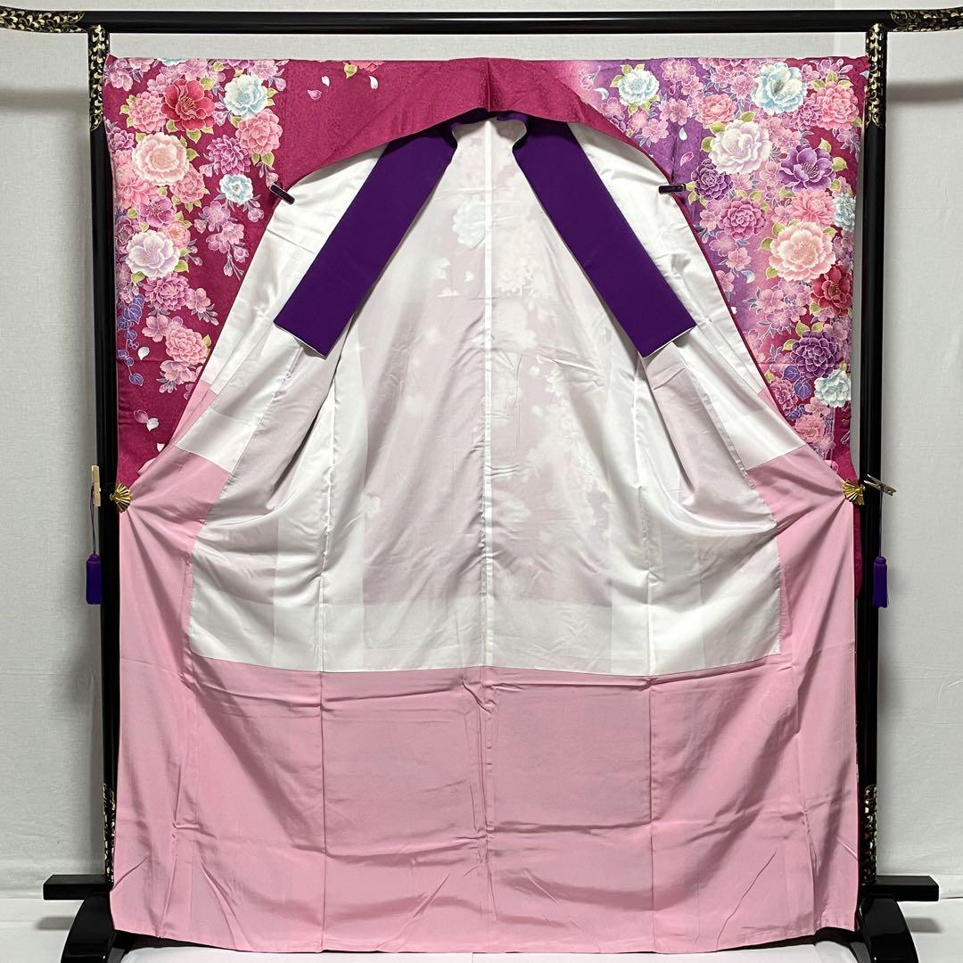 D69  振袖　牡丹　椿　花模様　金通し　正絹　着物　袷　極美品