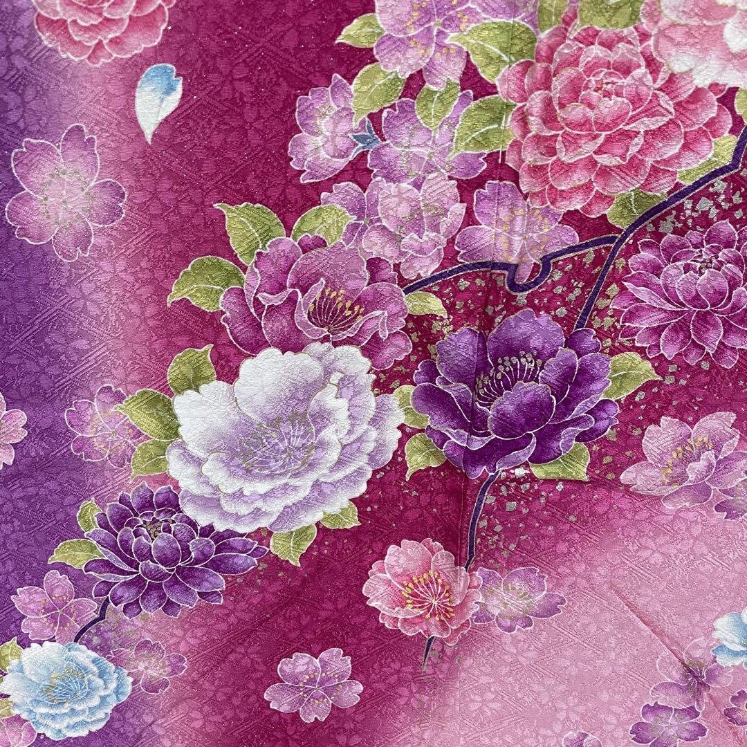 D69  振袖　牡丹　椿　花模様　金通し　正絹　着物　袷　極美品