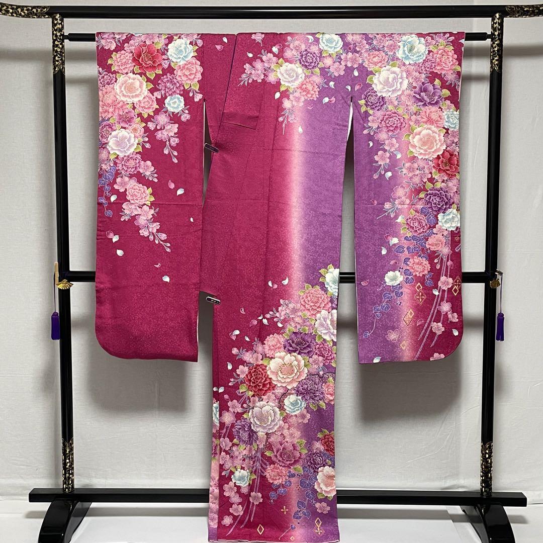 D69  振袖　牡丹　椿　花模様　金通し　正絹　着物　袷　極美品