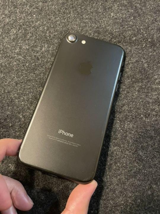 安い直営店 iPhone 7 Black 128 GB UQ mobile 安い直営店 iPhone 7 Black 128 GB UQ mobile