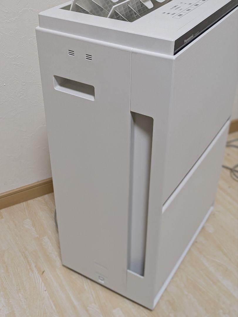 超美品 Panasonic ナノイーX搭載 加湿空気清浄機 F‐VXU70‐W