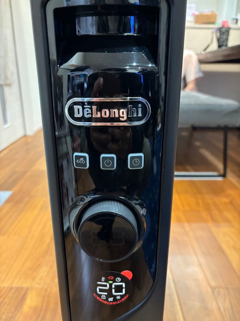 ゆうさん DeLonghi ブラック オイルヒーターDe Longhi